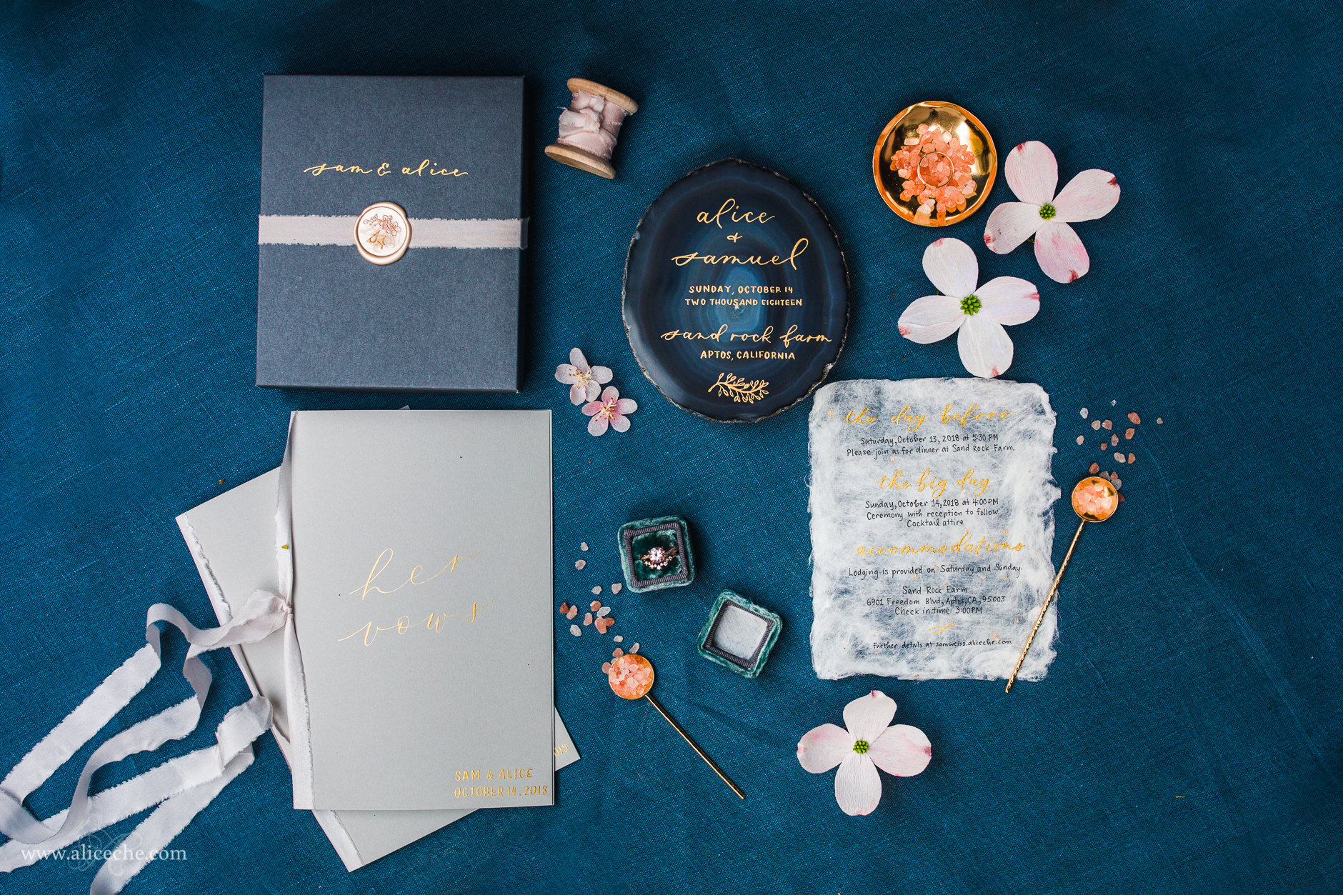 DIY Agate slice wedding invitation with gold calligraphy vow books and wax seal